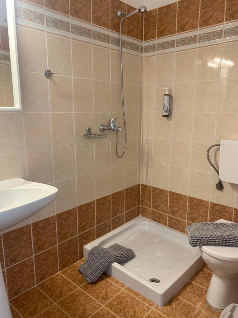 Nisaki Mathraki B&B Kültér fotó