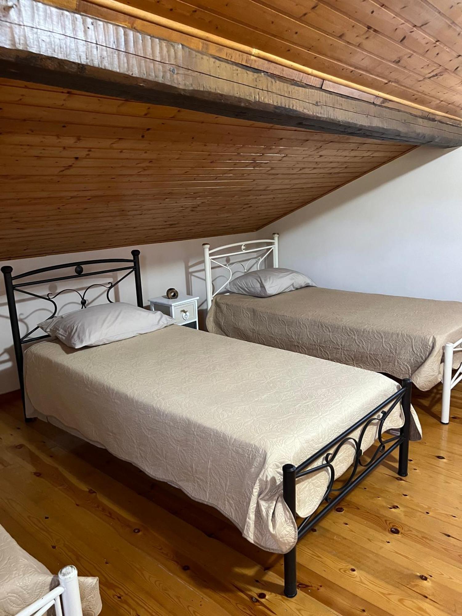 Nisaki Mathraki B&B Szoba fotó