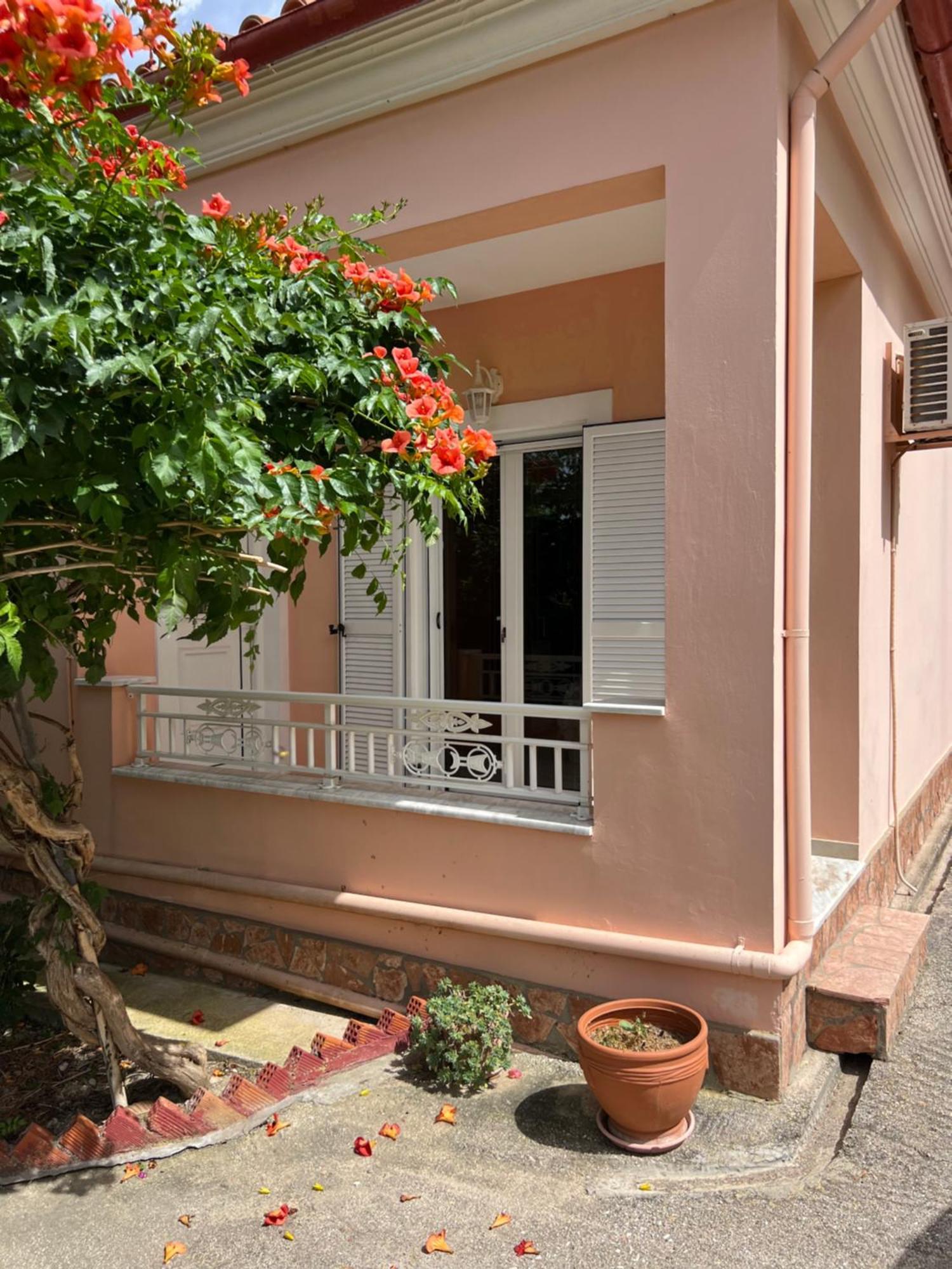 Nisaki Mathraki B&B Szoba fotó